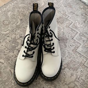 White Luana Dr.Martens
